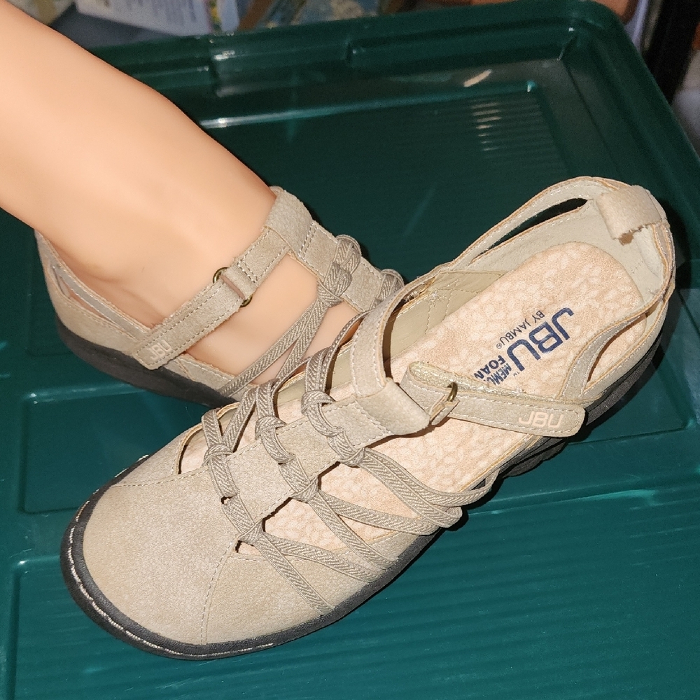 JBU Tan Sandals Strappy Comfort Design